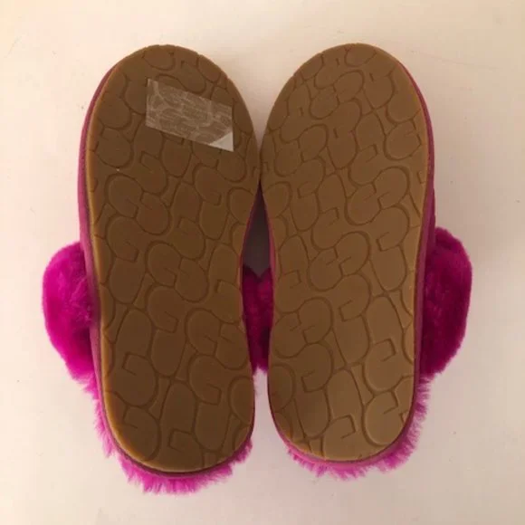UGG Scuffette II genuine shearling suede Slipper. Waterproof. NWT. Size: 7, 8 - Picture 4 of 12